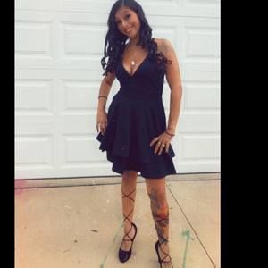 Meet your Posher, Lauren